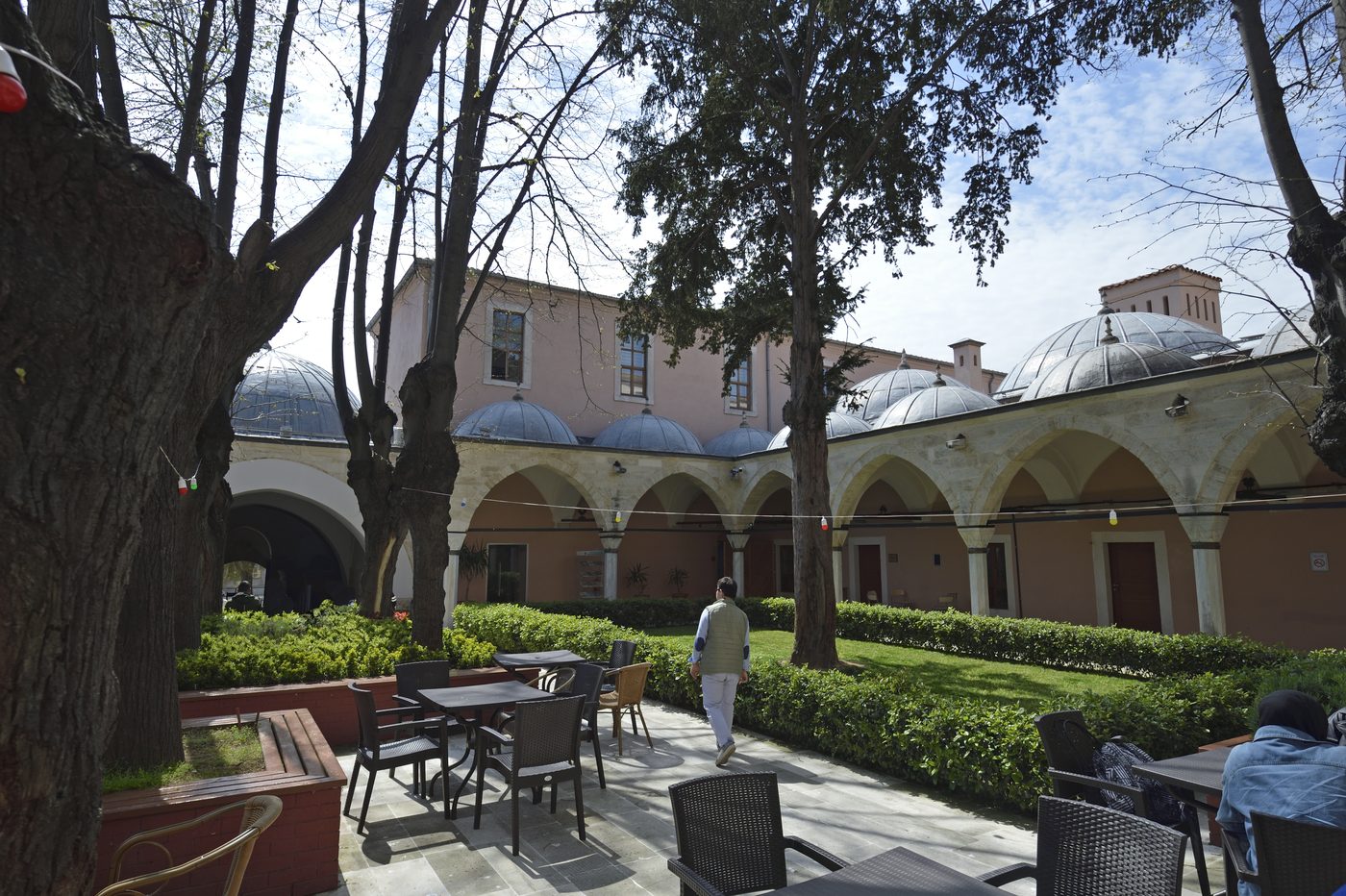 Fatih Sultan Mehmet Vakıf University campus